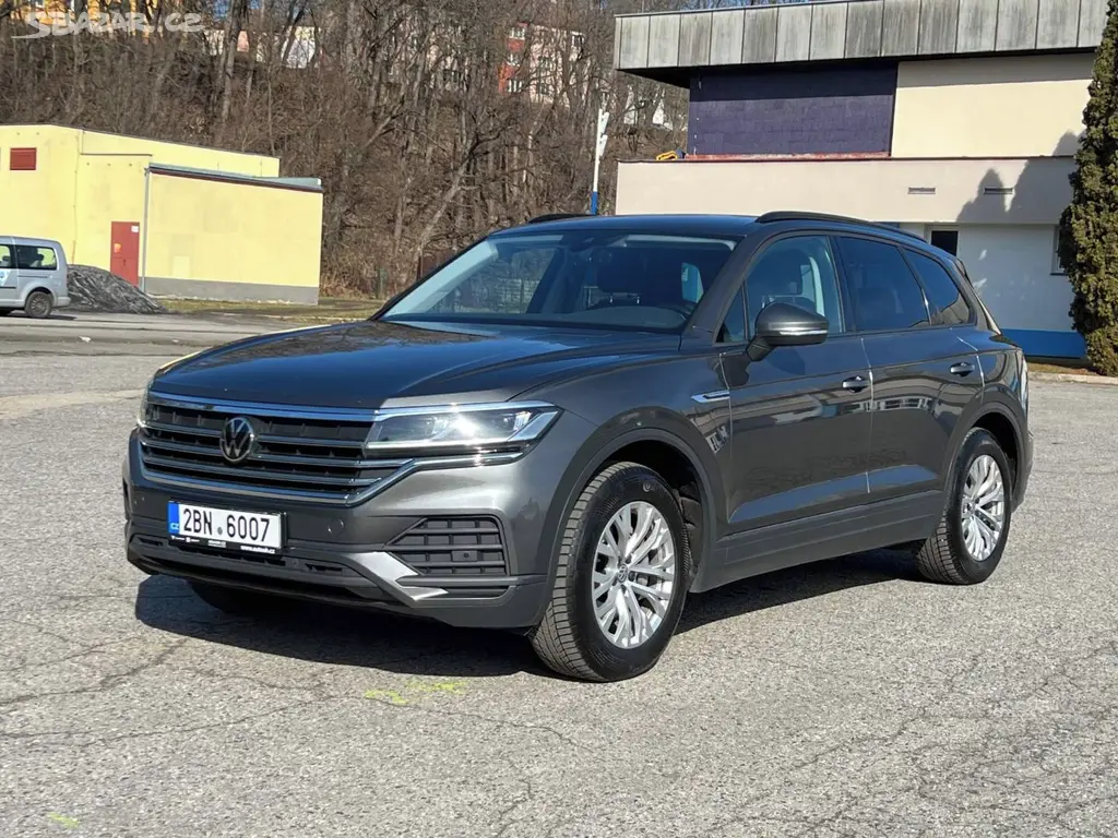 Volkswagen Touareg 3.0TDI 170 kW tažné 2021 ČR DPH